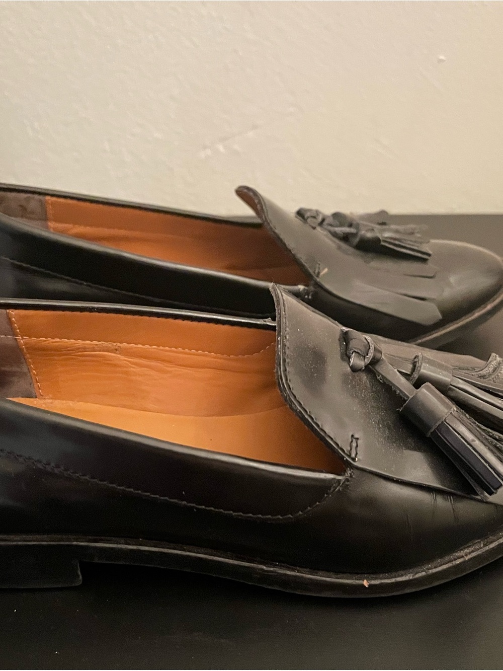 Everlane - Black Leather Tassel Italian Leather Loafers - size 6 - Picture 3 of 7